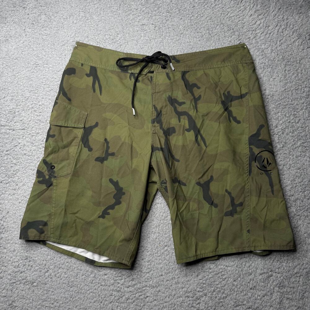 Volcom Board Shorts Men's 31 Green Camo Swim